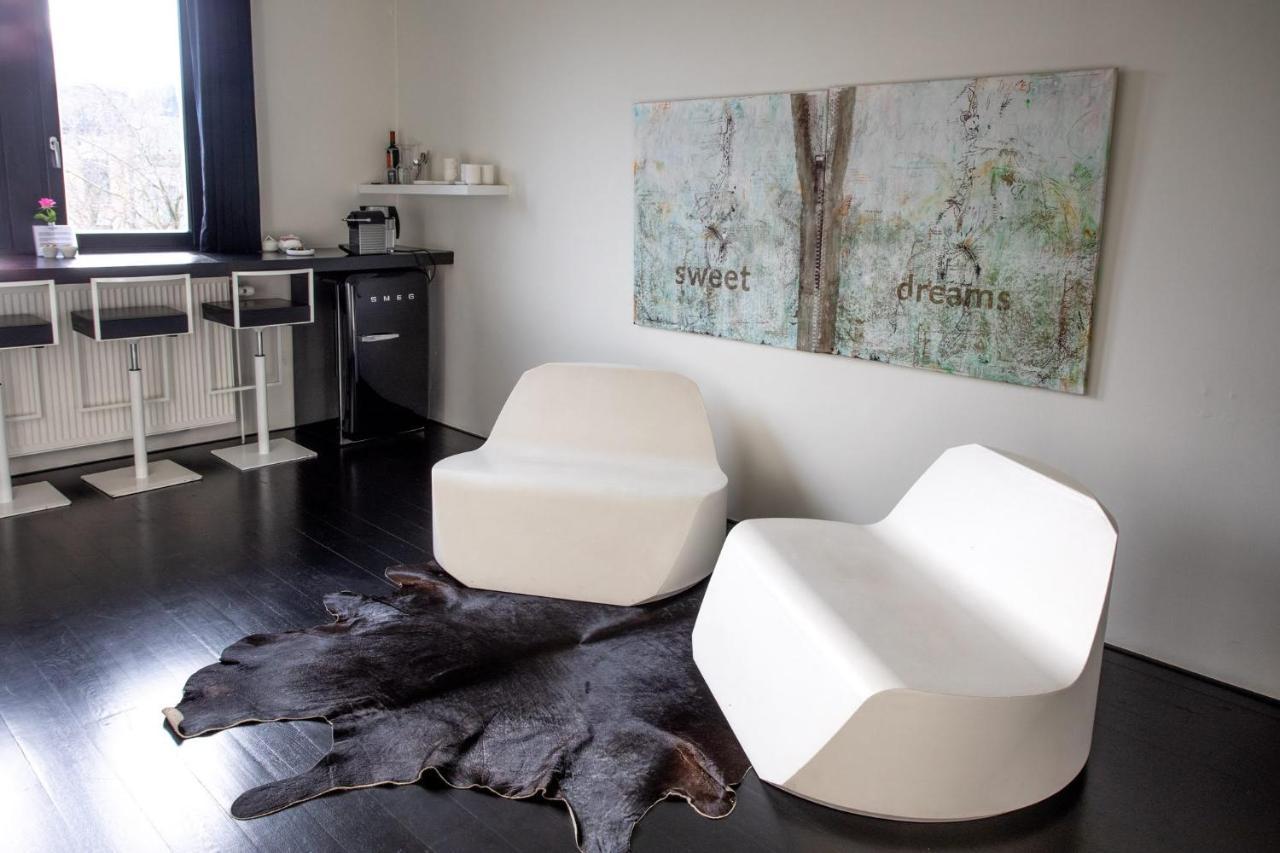 B&B Suites Feek Antwerpen Bagian luar foto
